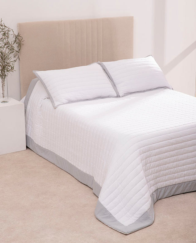 Colcha Bordada Margot Poliéster - 100 gr/m²