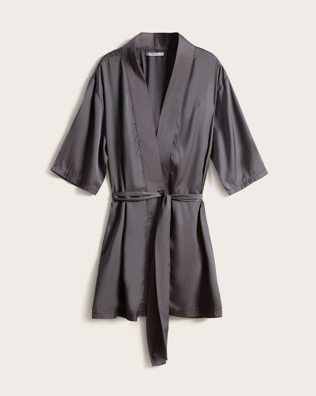 Bata Corta Mujer - Satén - Gris