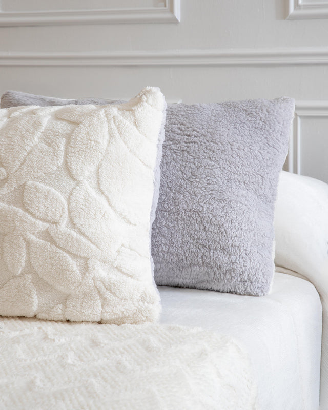edredon-jacquard-sherpa-nira-blanco-gris