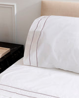 Juego de Sábanas Deva - Algodón 200 hilos - Blanco/Beige