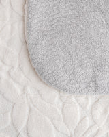 edredon-jacquard-sherpa-nira-blanco-gris