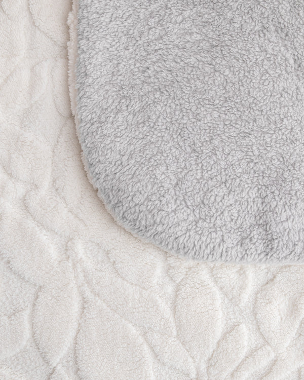 edredon-jacquard-sherpa-nira-blanco-gris